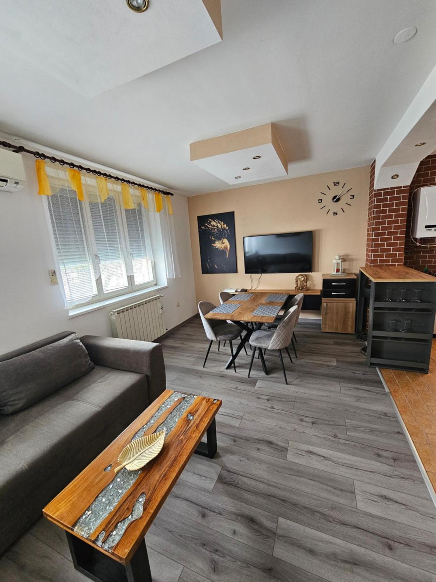 Smaragd Damir Antunovic-Sobodajalec Kobarid Exterior foto